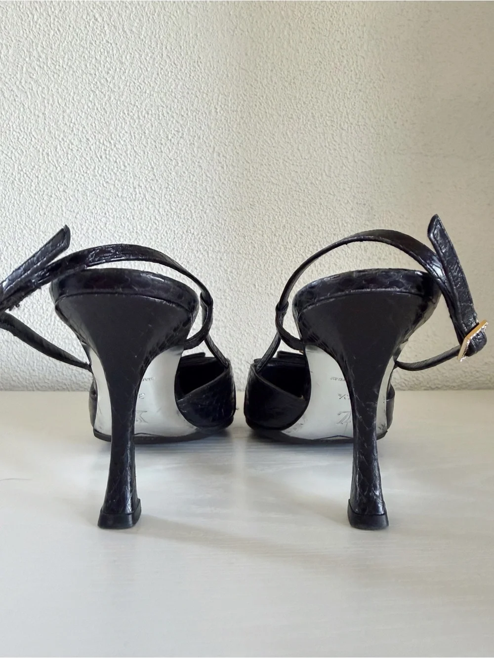 Louis Vuitton Slingback Pumps Black Snakeskin Crystal LV EU 37.5 US 7-7.5